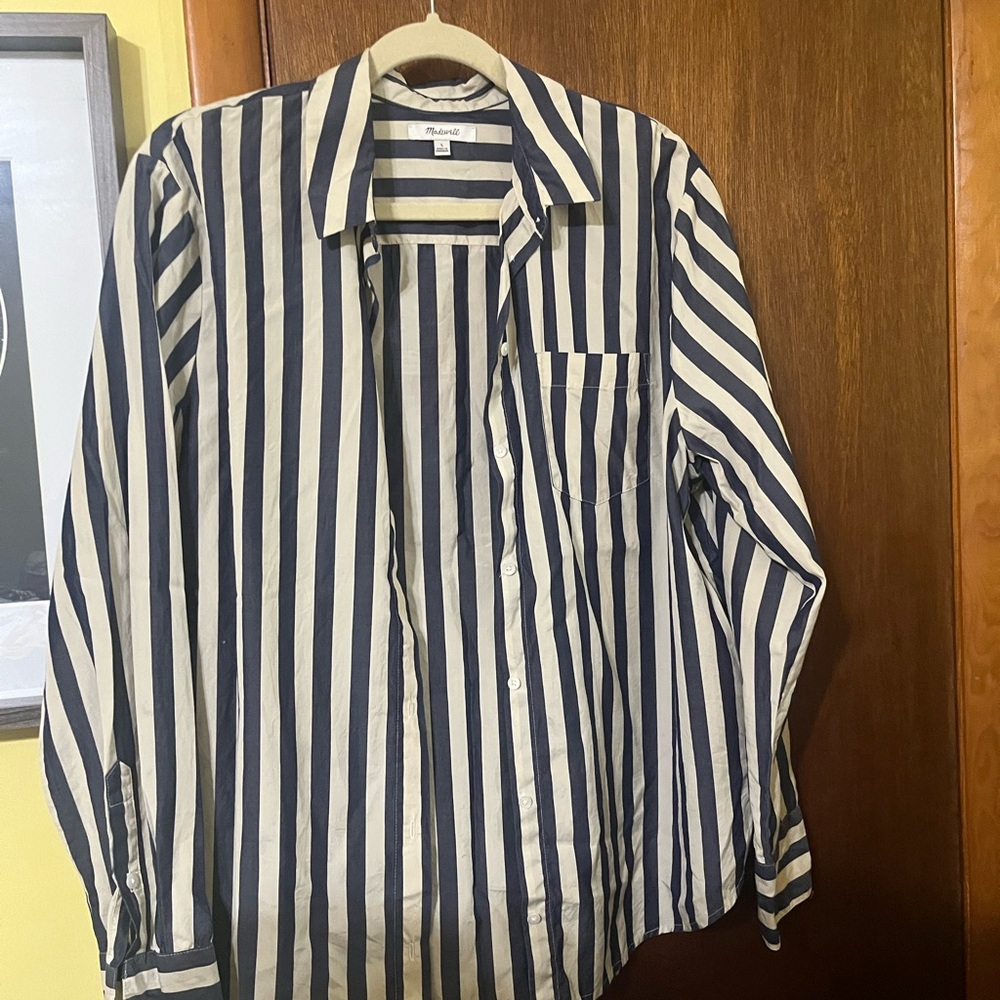 ❤️ Madewell Navy and White Striped Button Down Shirt